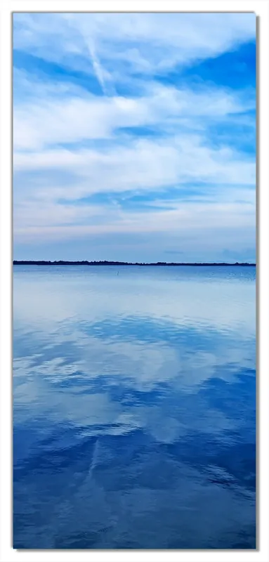 Jetzt Bestellen Selbstklebende Türtapete Blaue Meeresbucht in Italien mit Spiegelung im Wasser selbstklebende Folie, 100 x 220 cm