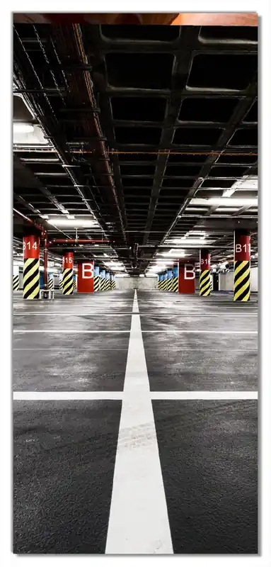 Selbstklebende Türtapete Perspektive von unten leeres Parkhaus im Untergrund selbstklebende Folie, 100 x 220 cm Must-Have