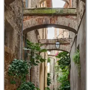 Kostenfreie Lieferung Selbstklebende Türtapete Grüne italienische Gasse - mit alten Bögen selbstklebende Folie, 100 x 220 cm