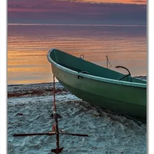 Jetzt Bestellen Selbstklebende Türtapete Einsames Fischerboot mit Anker am Strand selbstklebende Folie mit Schutzlaminat, 93 x 205 cm