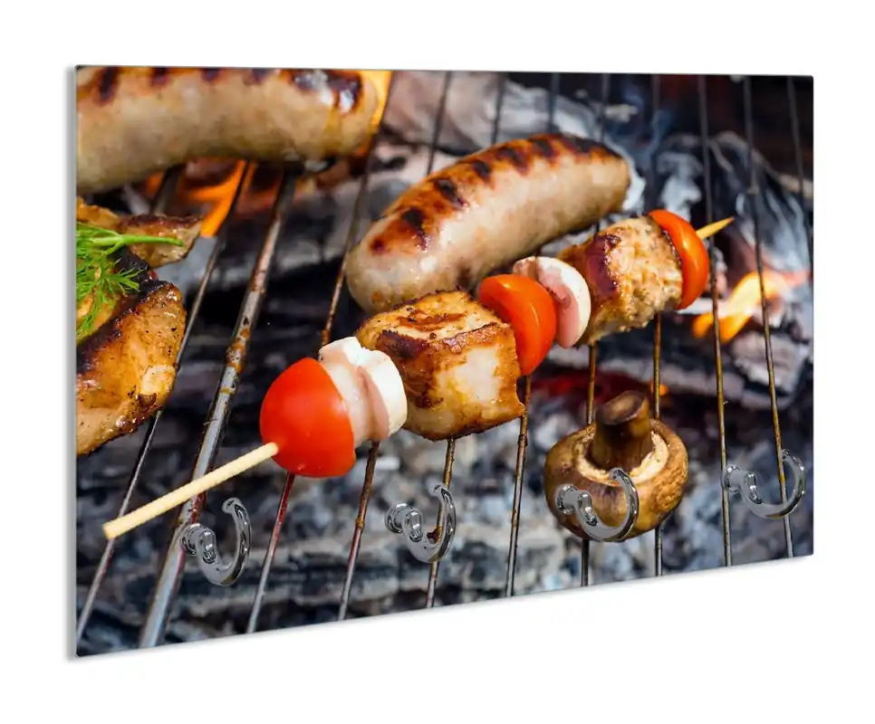 Direkt Vom Hersteller Schlüsselbrett Schaschlik und Würste auf einem Grill