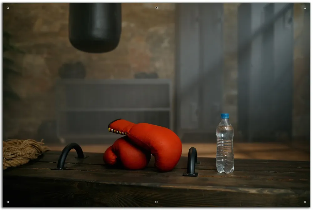 Beliebt Gartenposter Pause im Boxstudio 100 x 150 cm