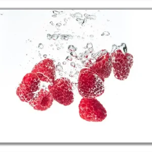 Finale Aktion Glasbild Sprudelnde Himbeerfrische 60 x 90 cm