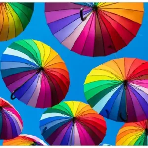 Mega-Angebot Memoboard Bunte Regenschirme vor blauem Himmel 32 x 80 cm, aus Glas